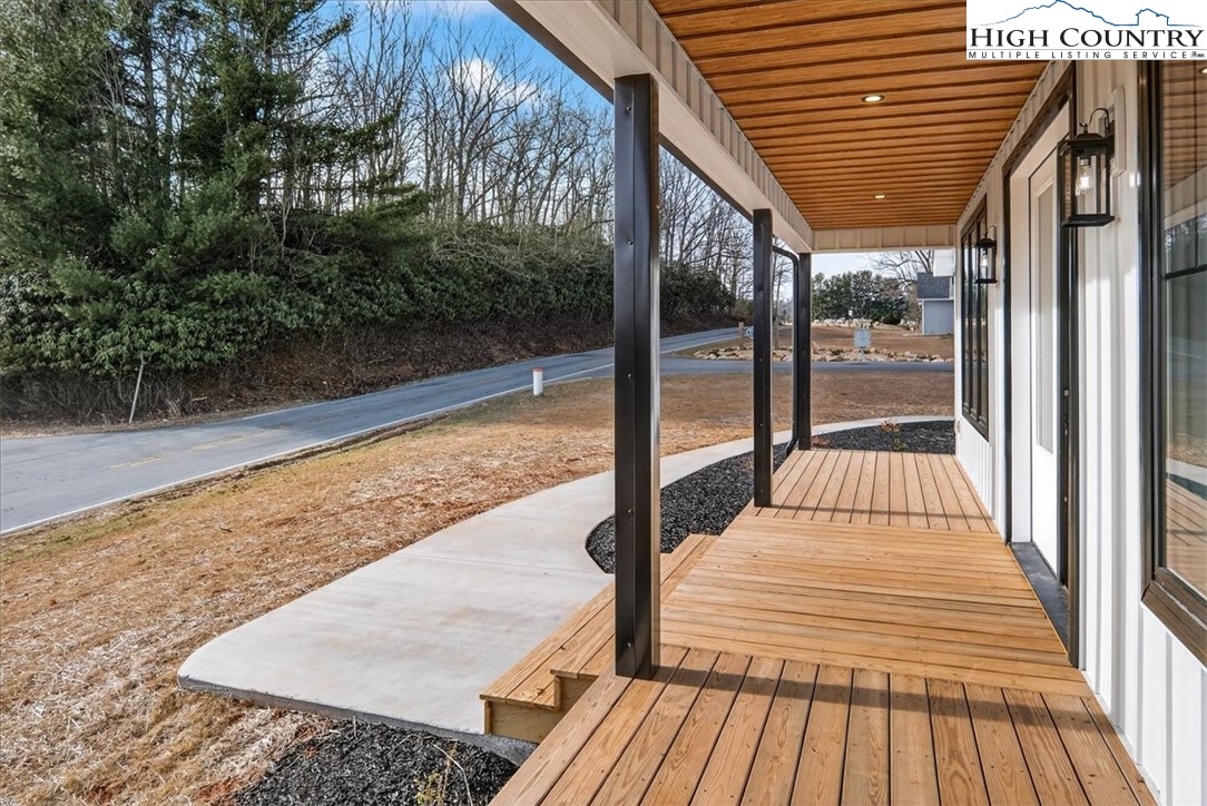 20 Busic Ridge Property Photo 16
