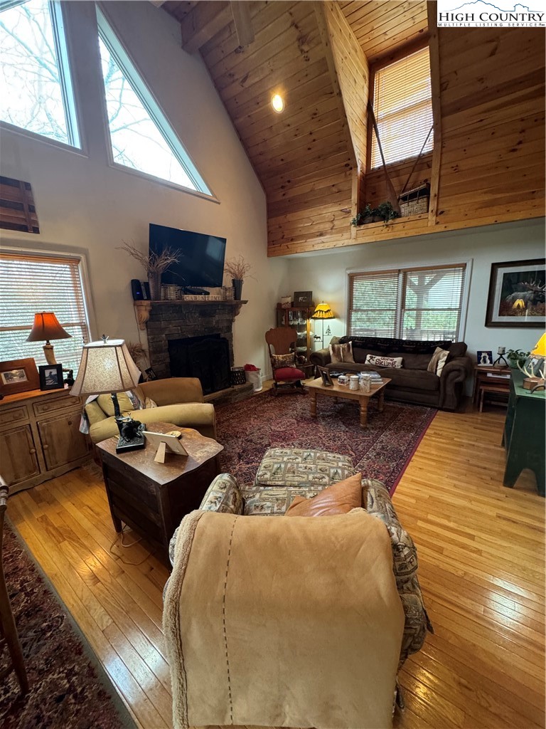 128 Hillcrest Road Property Photo 1