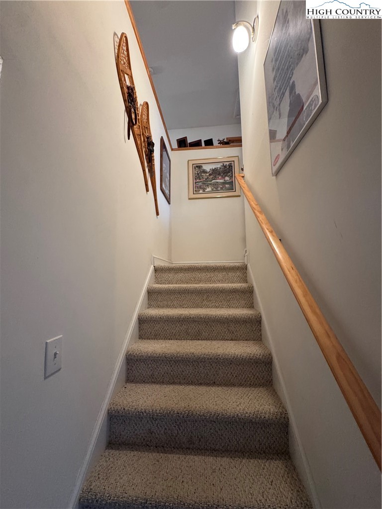 128 Hillcrest Road Property Photo 29