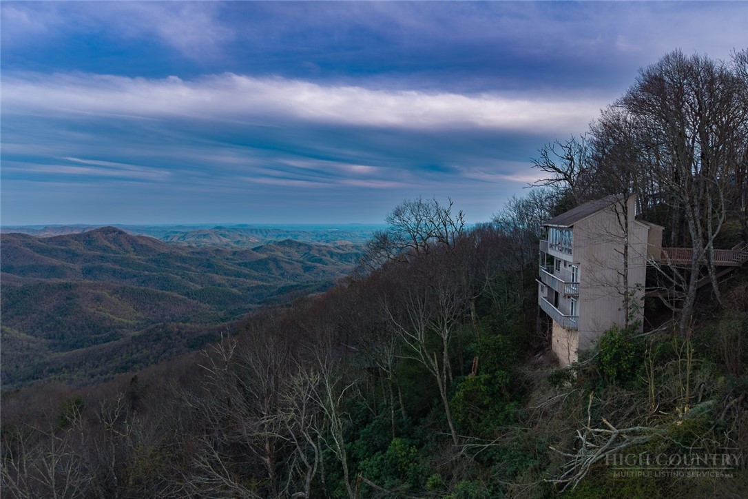 763 Gorge View Drive Property Photo 1
