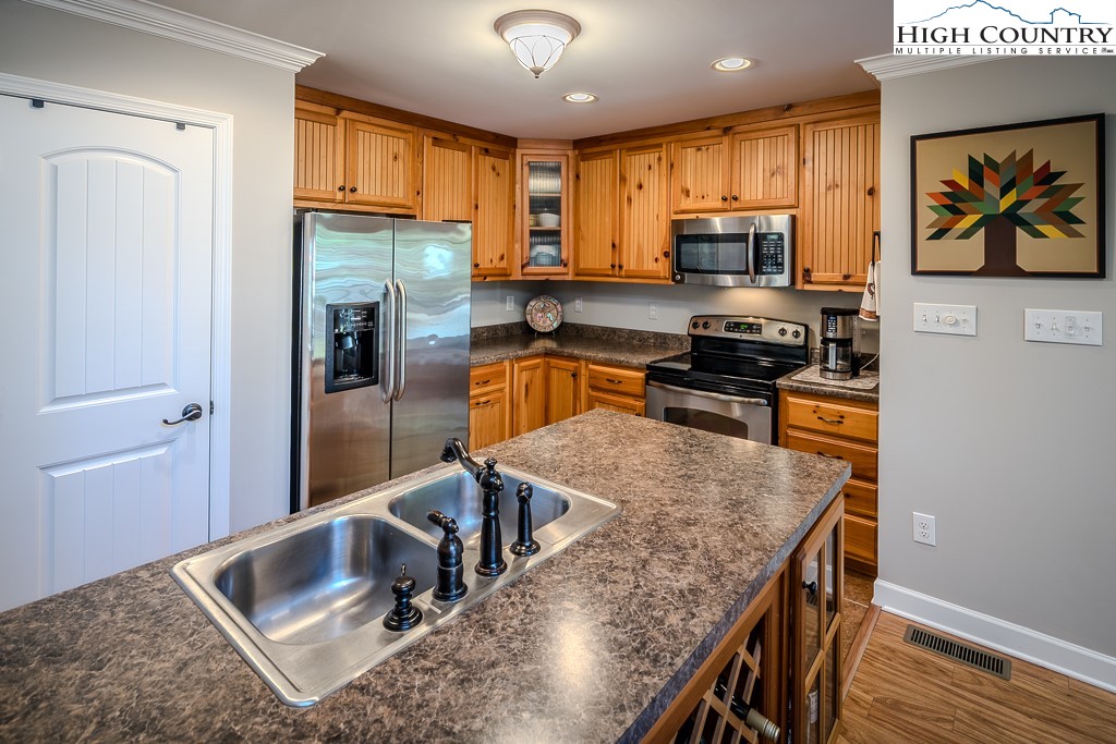 172 Valley Lane Property Photo 22
