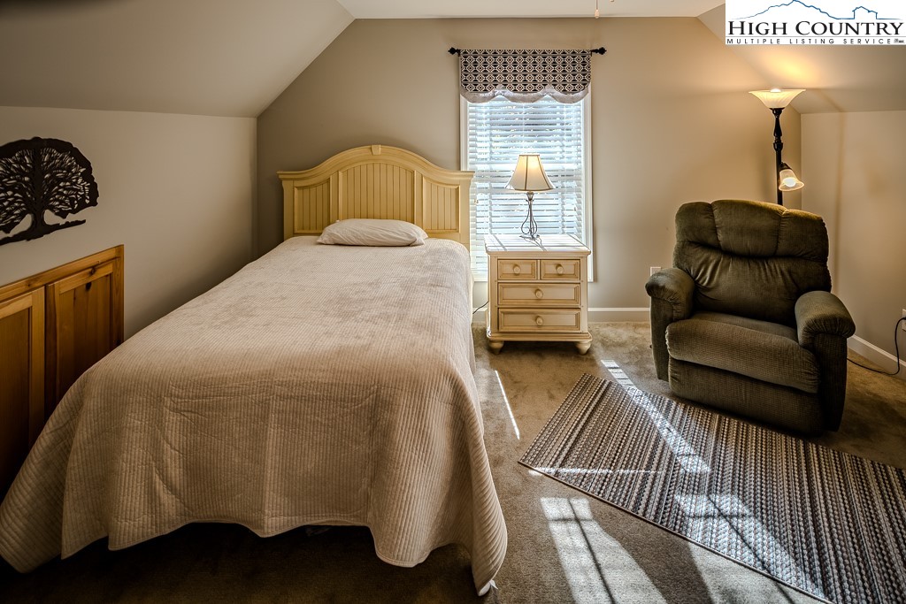 172 Valley Lane Property Photo 41