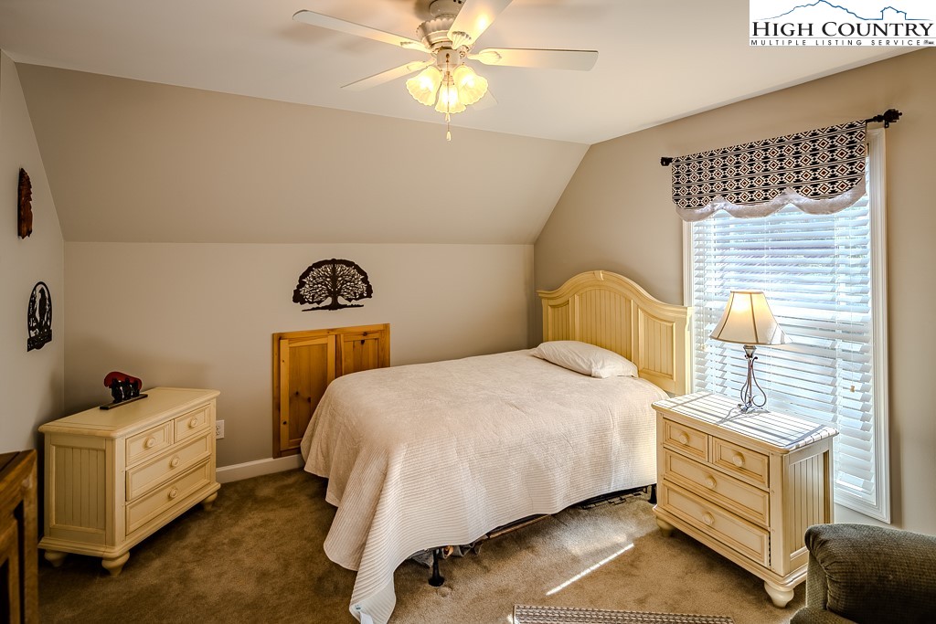 172 Valley Lane Property Photo 43