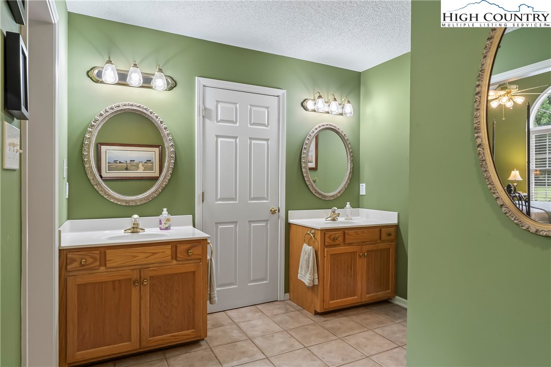 4617 Harbor View Terrace Property Photo 18