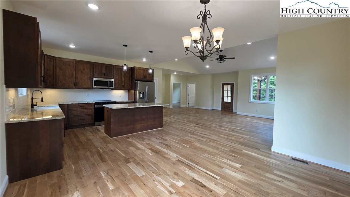 1060 Hawksbill Drive Property Photo 7