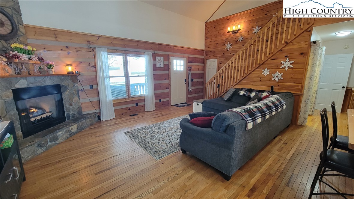 156 Tenessia's Way Property Photo 4