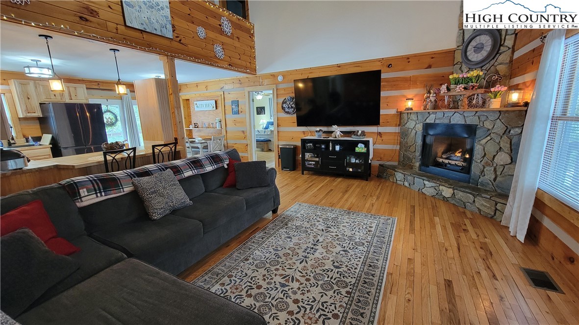 156 Tenessia's Way Property Photo 5