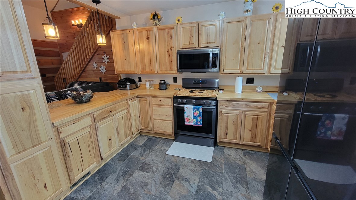 156 Tenessia's Way Property Photo 7