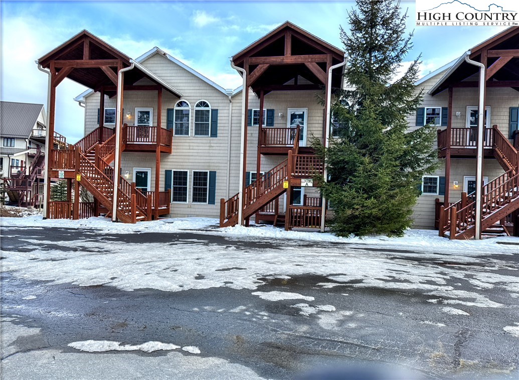 3441 S Beech Mountain Parkway A4 Property Photo 1