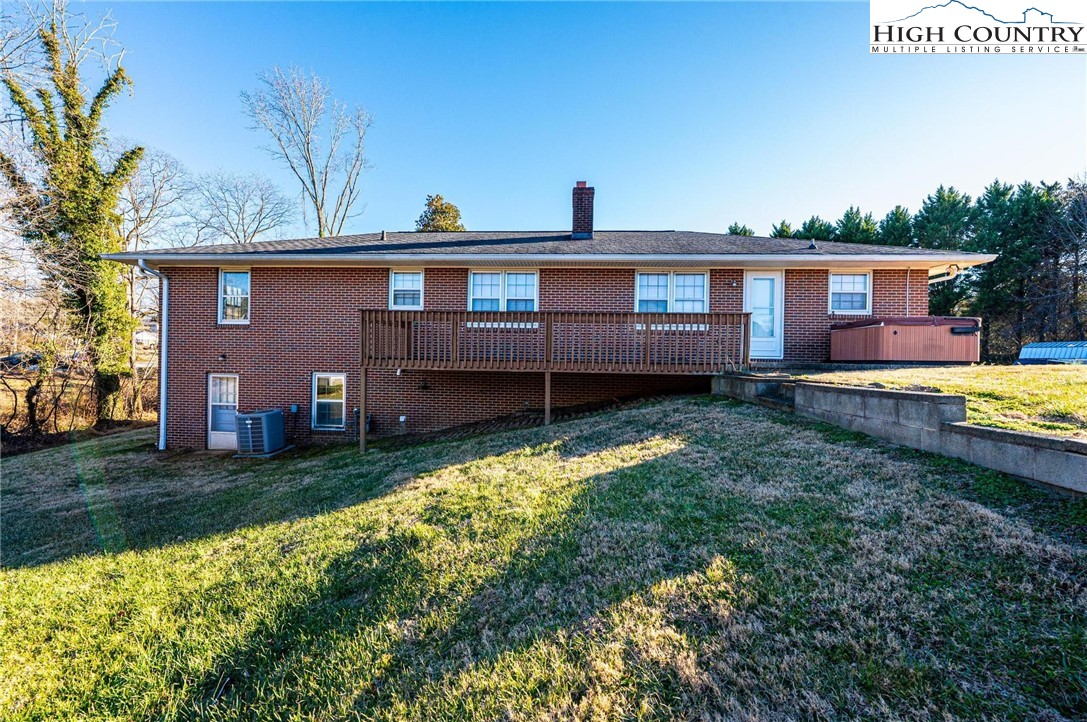 620 Diamondhead Drive Property Photo 8