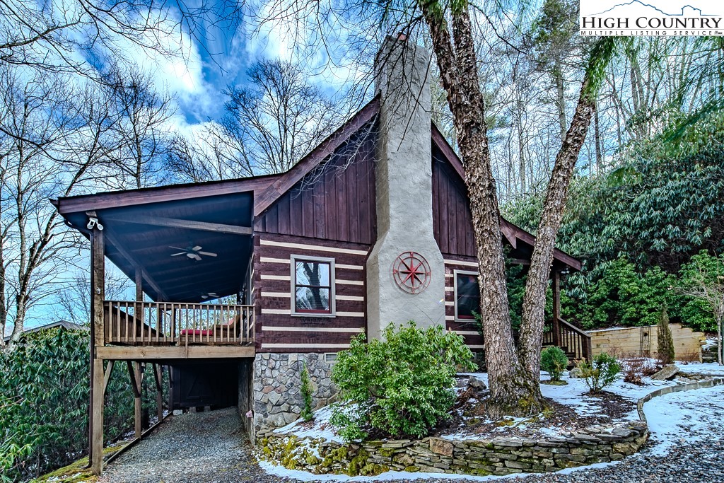 182 Streamside Lane Property Photo 2