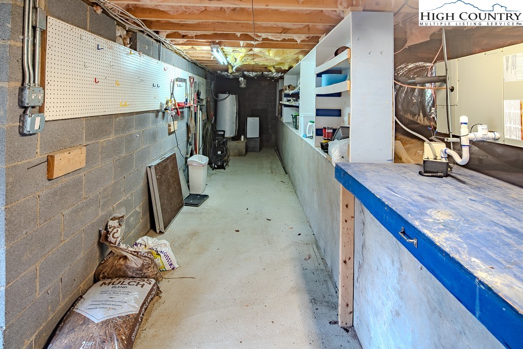 182 Streamside Lane Property Photo 42