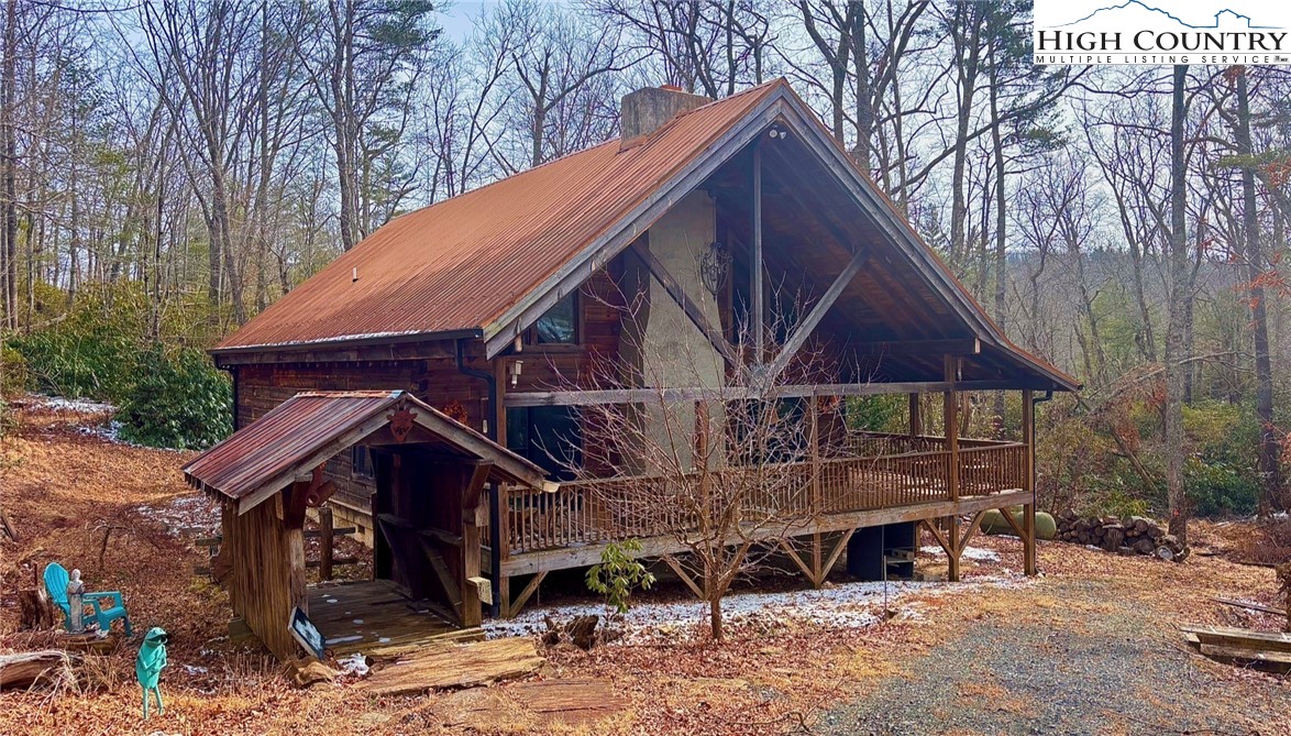 1694 Humpback Mountain Road Property Photo 1