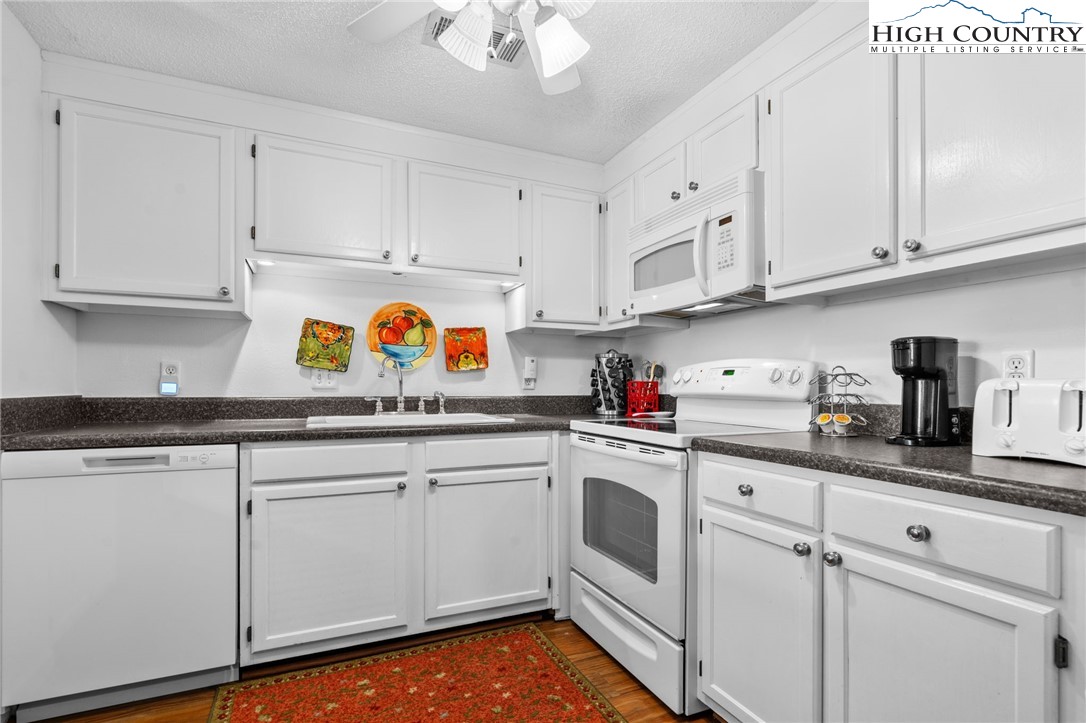 303 Sugar Top Drive 2423 Property Photo 9