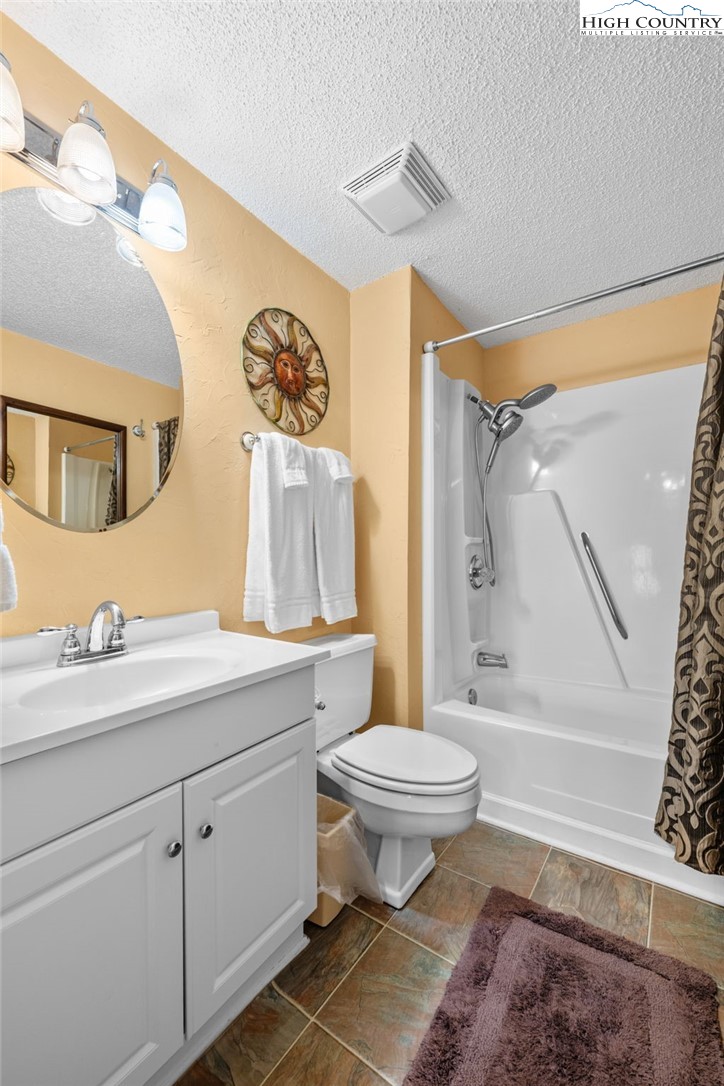 303 Sugar Top Drive 2423 Property Photo 16