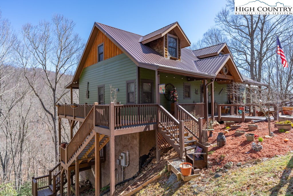 242 Wallace Crossing