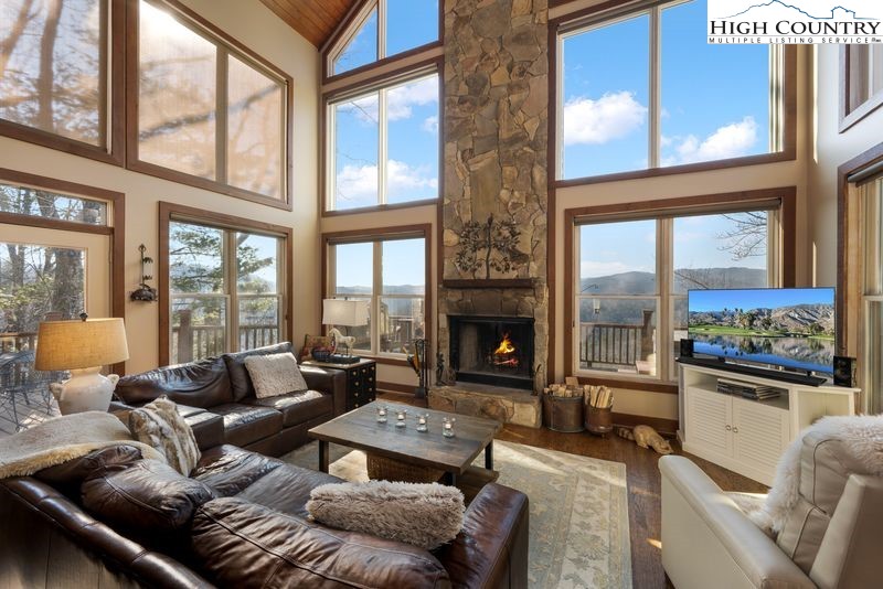 1155 Elk Ridge Road Property Photo 4