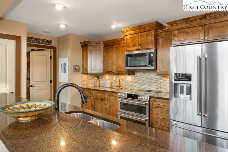 1155 Elk Ridge Road Property Photo 15