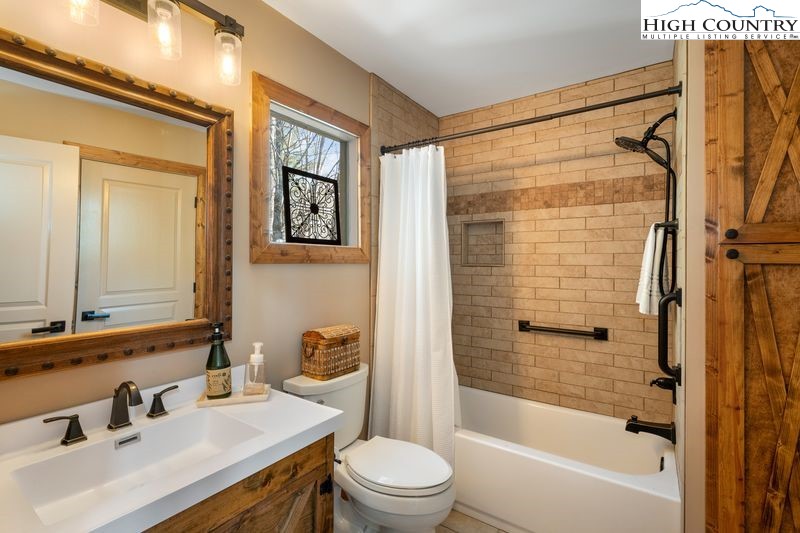 1155 Elk Ridge Road Property Photo 38