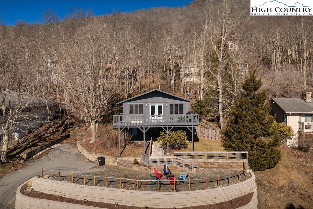 1628 Skyland Drive Property Photo 1