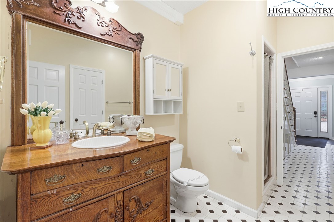 1644 Broadstone Road Property Photo 12