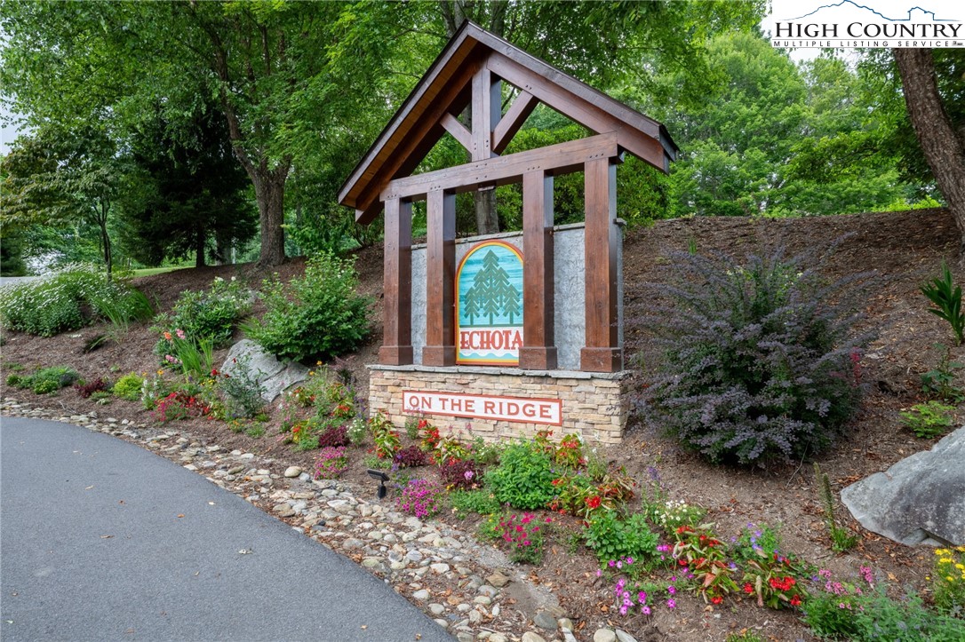 660 Ridge Haven Parkway 660 Property Photo 39