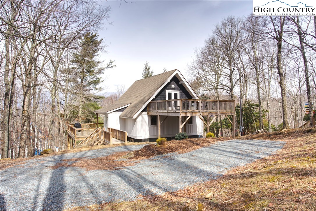 111 Overbrook Trail Property Photo 3