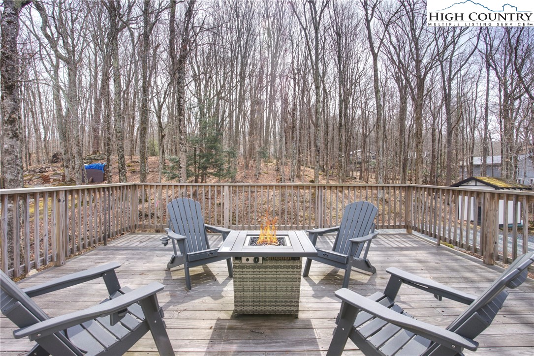 111 Overbrook Trail Property Photo 5