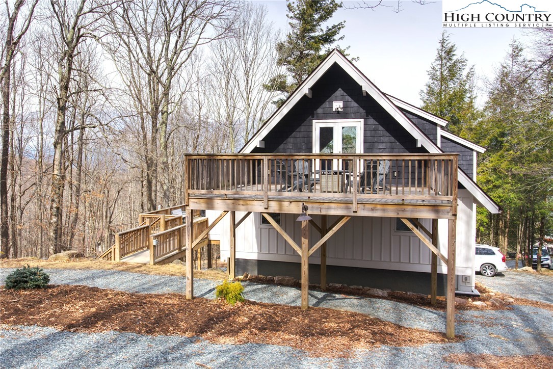 111 Overbrook Trail Property Photo 6