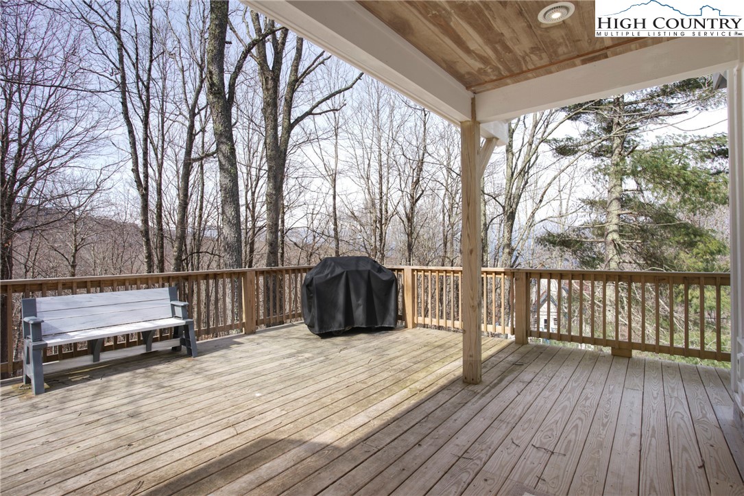 111 Overbrook Trail Property Photo 41