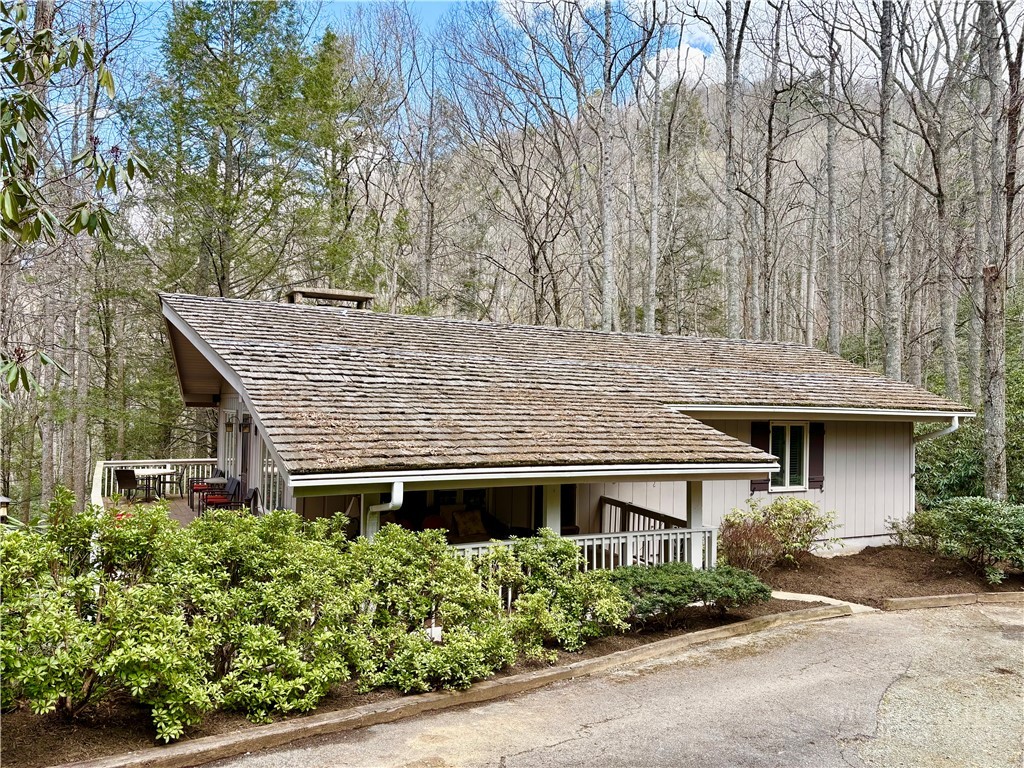 209 Birch Property Photo 4