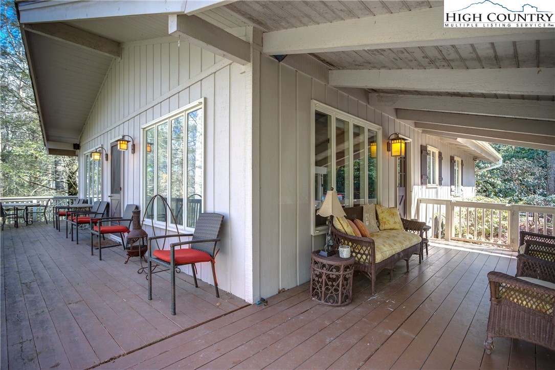 209 Birch Property Photo 6