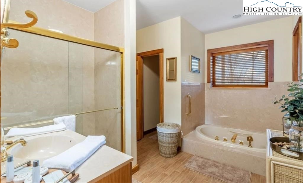 135 Black Feather Drive Property Photo 29
