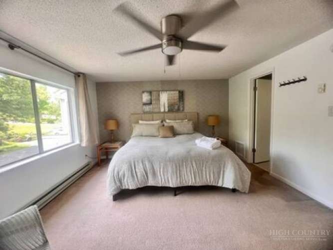 1040 Sugar Mountain Drive B14 Property Photo 14