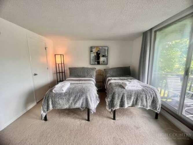 1040 Sugar Mountain Drive B14 Property Photo 21