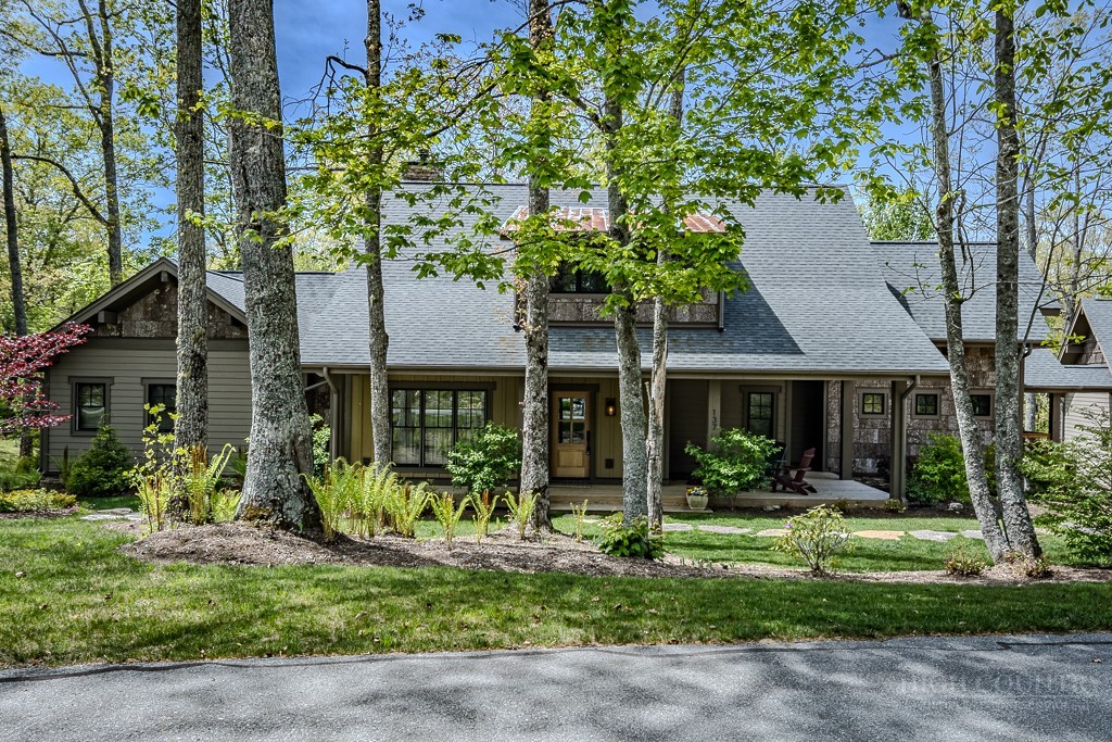 137 Mountain Breeze Knoll Property Photo 1