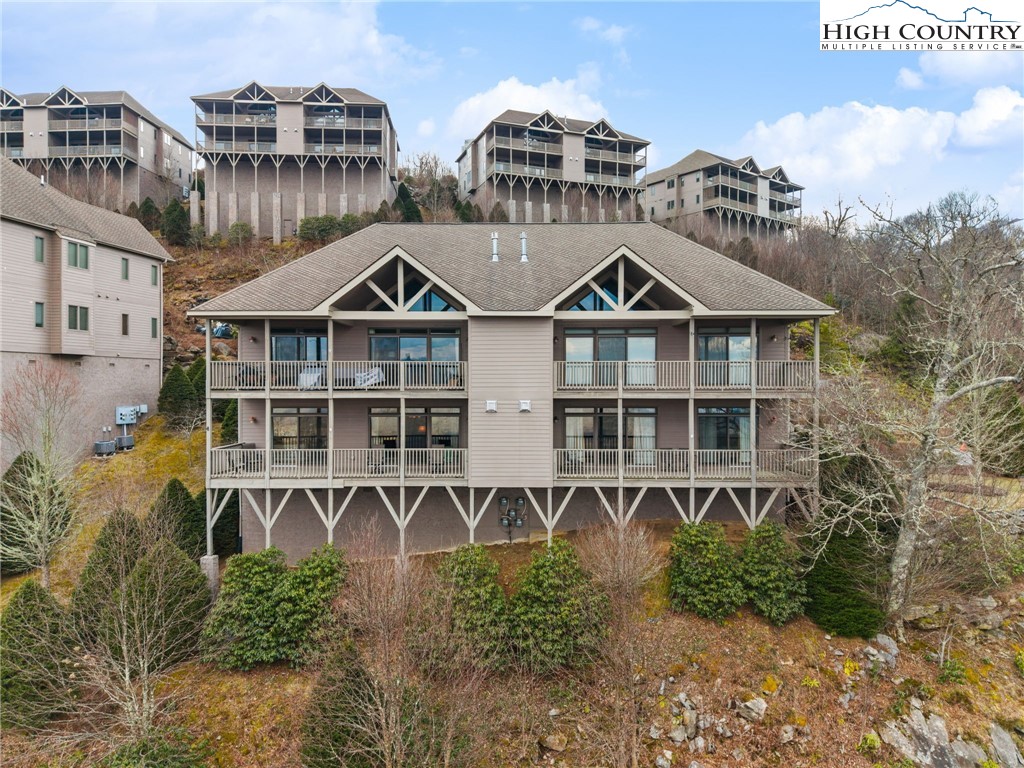 228 Pleasant View 8-d Property Photo 2