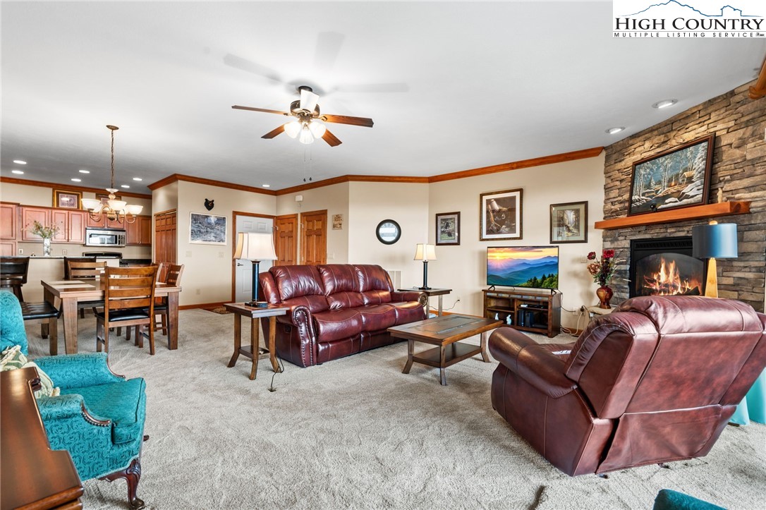 228 Pleasant View 8-d Property Photo 6