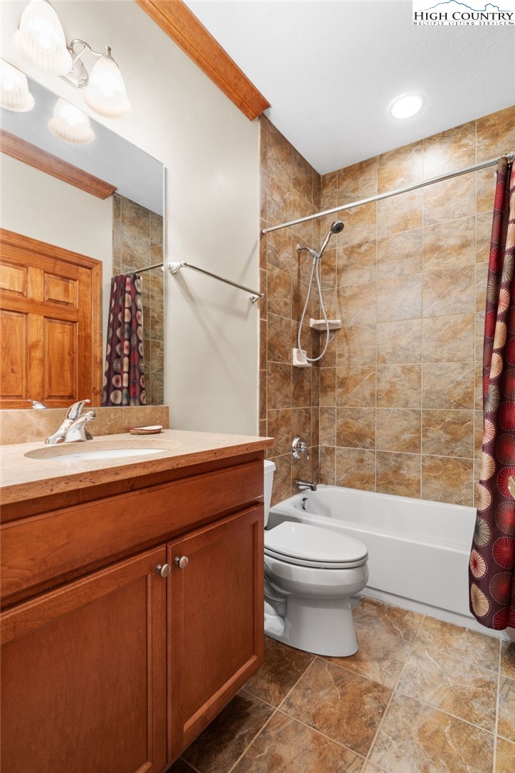 228 Pleasant View 8-d Property Photo 29