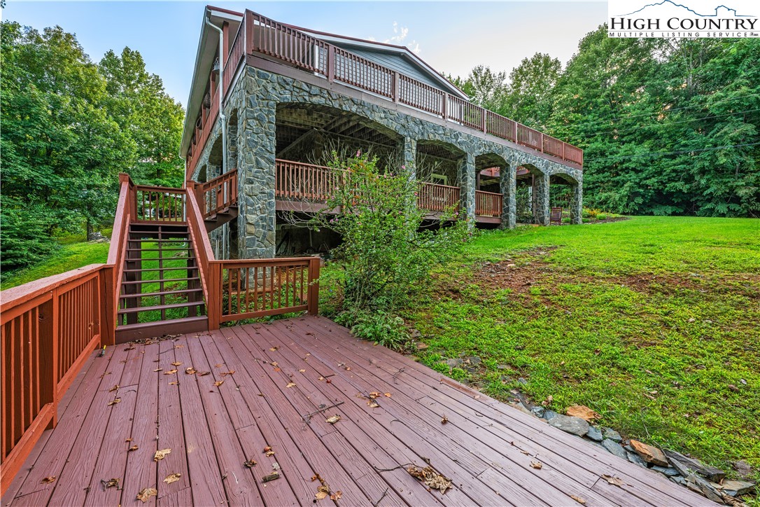 167 Wagon Wheel Lane Property Photo 2