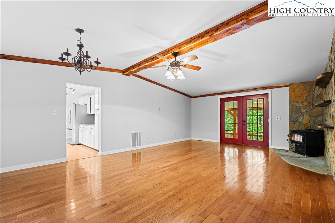167 Wagon Wheel Lane Property Photo 6