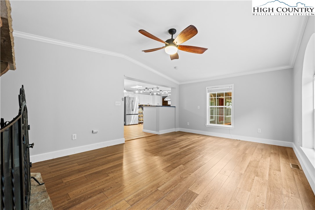 167 Wagon Wheel Lane Property Photo 12