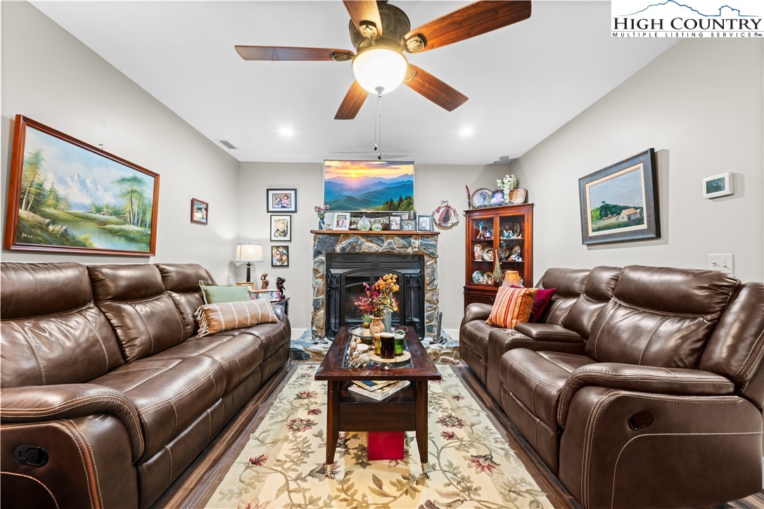 167 Wagon Wheel Lane Property Photo 31