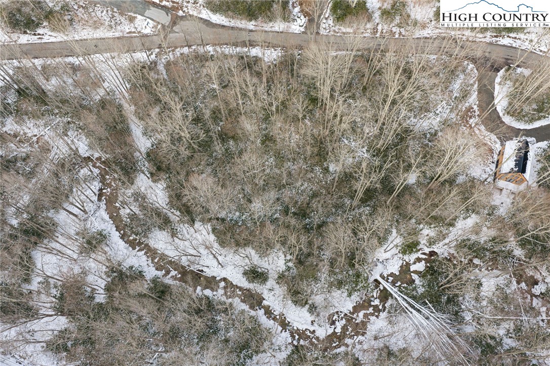 545 Pinnacle Ridge Road Property Photo 4