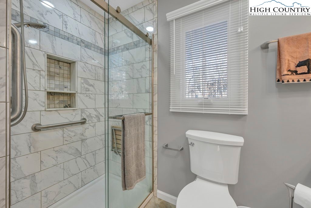 6 Ridgewood Lane Property Photo 18