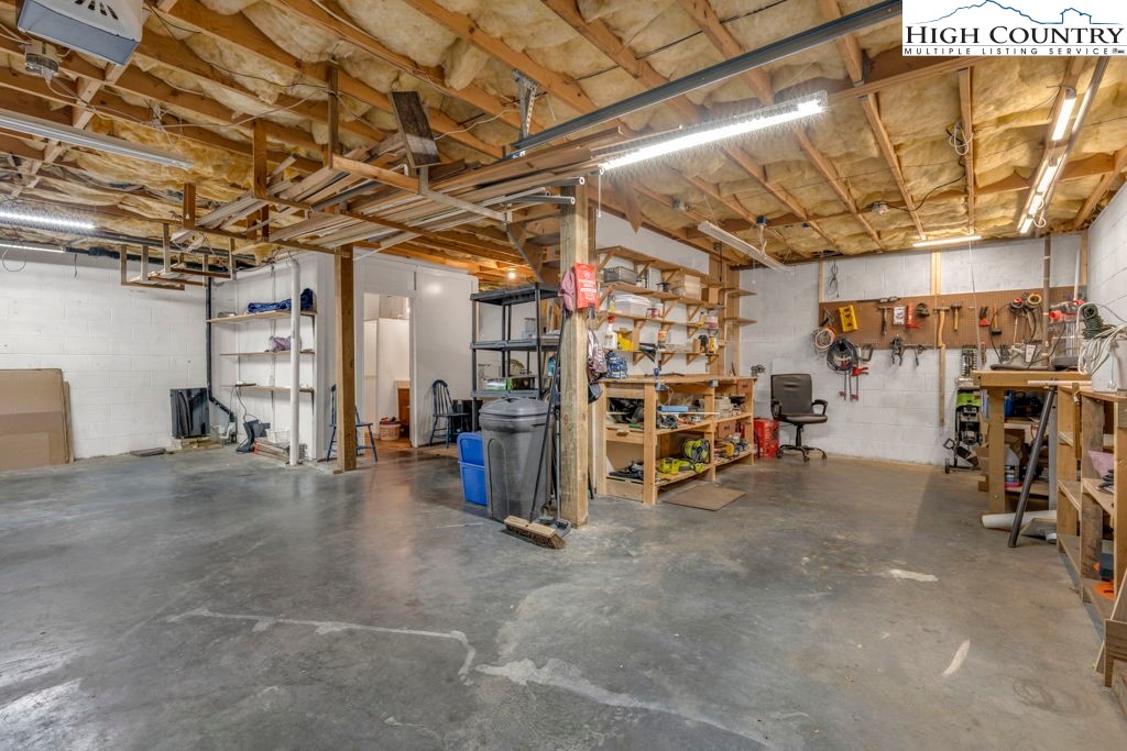 6 Ridgewood Lane Property Photo 28