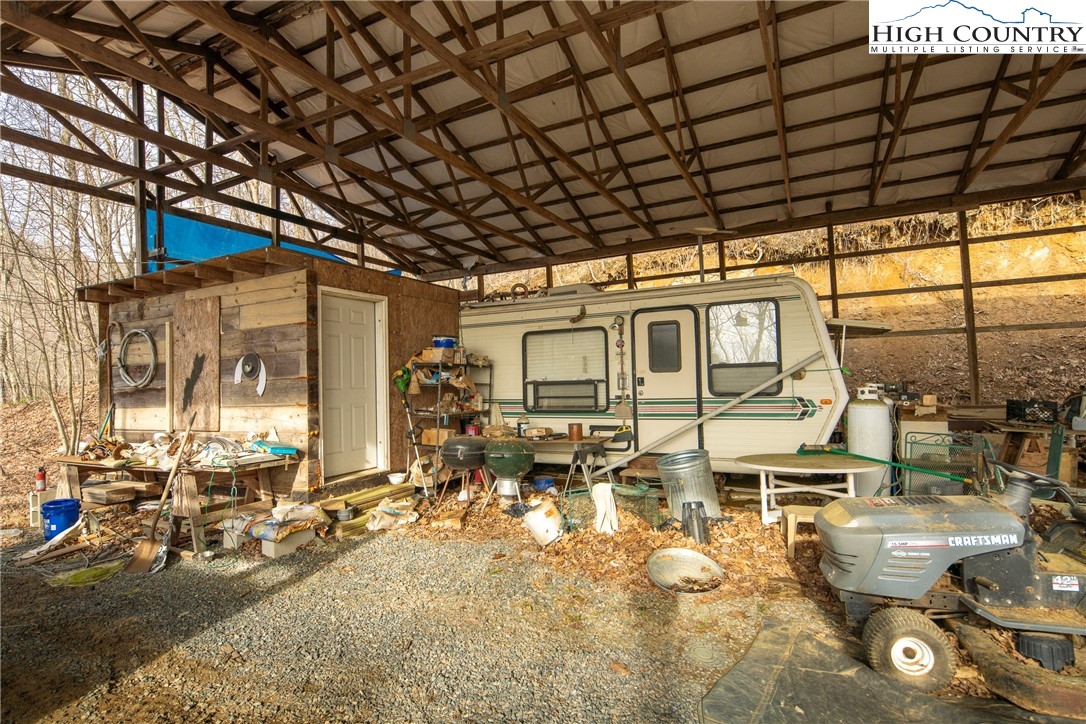 1395 Grady Winkler Road Property Photo 42