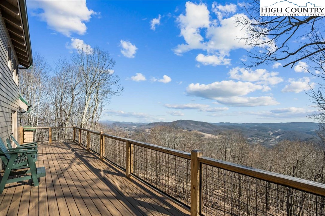 580 Little Tree Road Property Photo 4