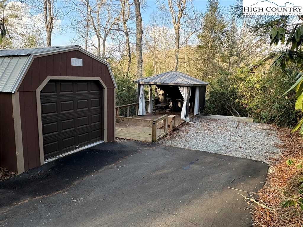 157 Hemlock Loop Property Photo 1