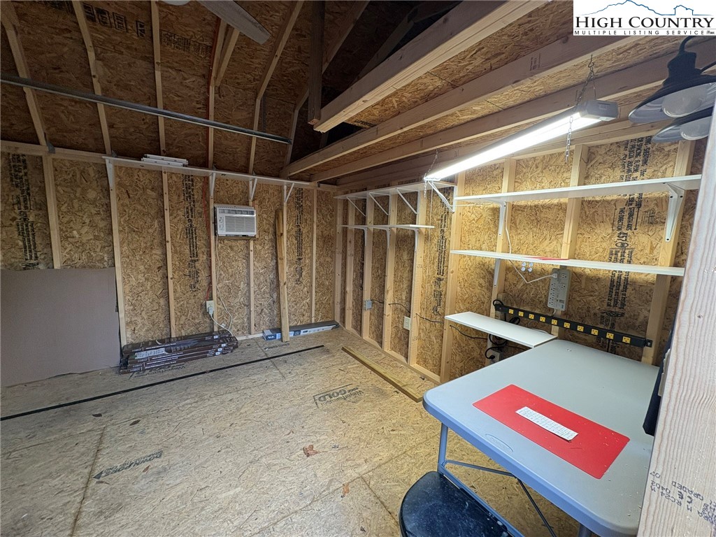 157 Hemlock Loop Property Photo 11
